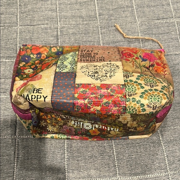 Floral Women's reversible pouch - Picture 5 of 6